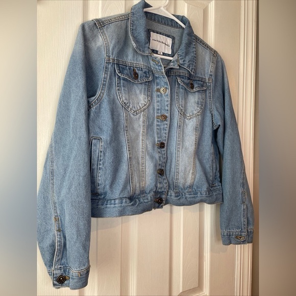 The Style Between Us Jean Jacket Junior Medium Denim - Picture 4 of 16